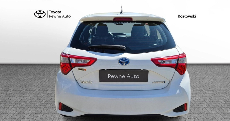 Toyota Yaris cena 64950 przebieg: 52808, rok produkcji 2018 z Żychlin małe 232